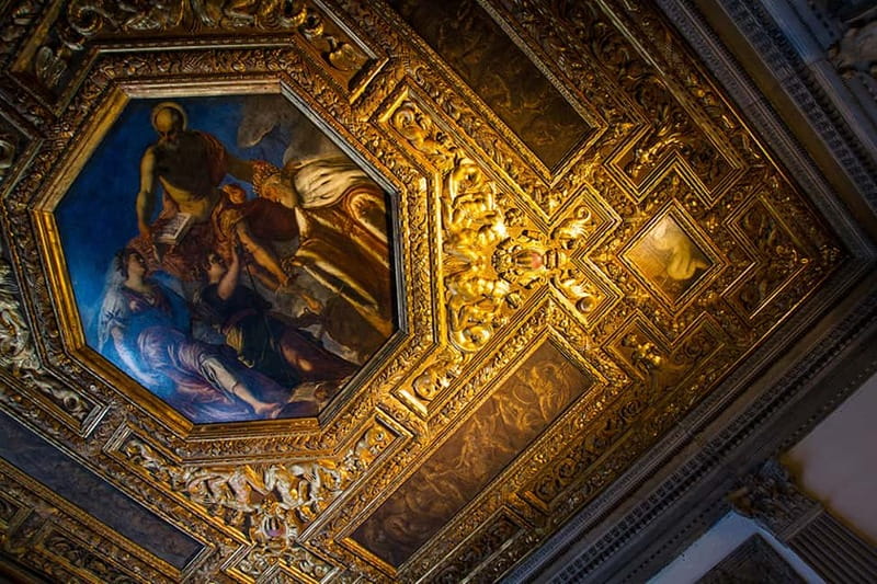 Venice: Doges Palace, Prison, and Secret Passageways Tour - Casanova’s cell and the torture chamber