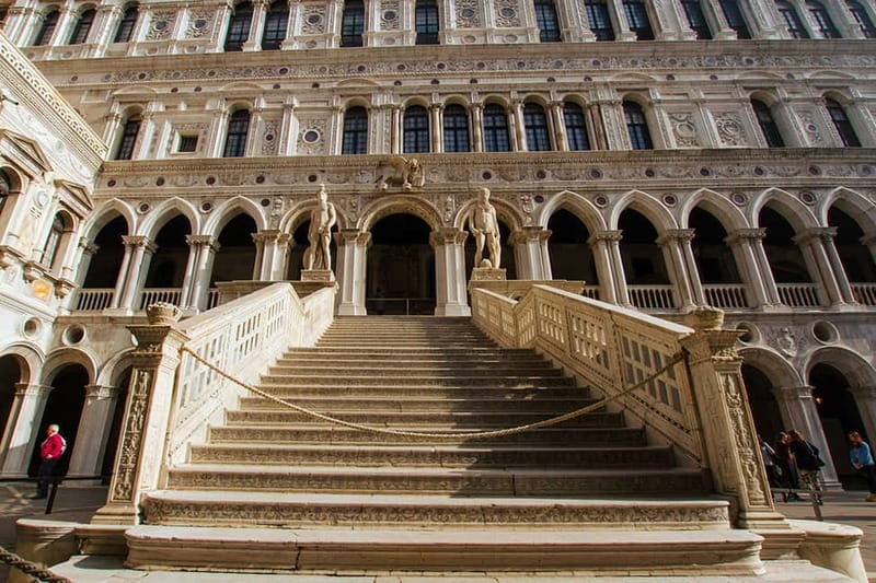 Venice: Doges Palace, Prison, and Secret Passageways Tour - Why the $106.49 price can make sense