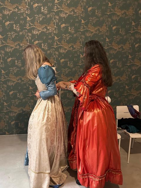 Venice: Dress-Up Experience - The One-Hour Timing and Pace