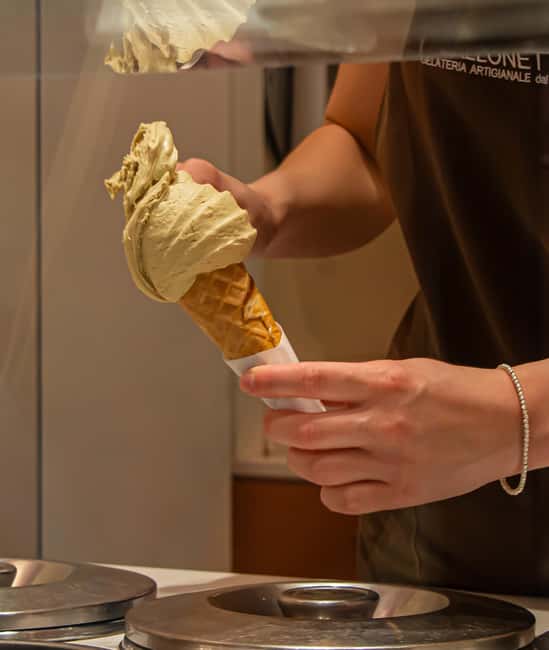 Venice: Food Tasting Tour with Cicchetti and Wine - Walking, timing, and comfort