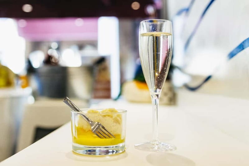 Venice: Food Tasting Tour with Cicchetti Dishes and Wine - Baccalà and the flavors of the lagoon