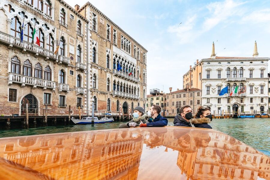 Venice: Grand Canal Boat Tour - Meeting near St. Mark’s Square