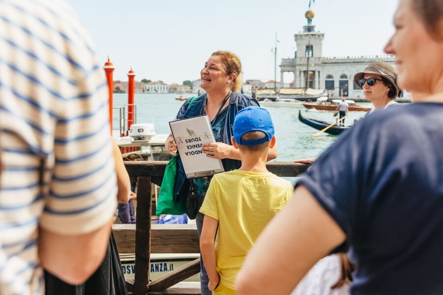 Venice: Grand Canal Gondola Ride with App Commentary - The 15-minute introduction to gondolas