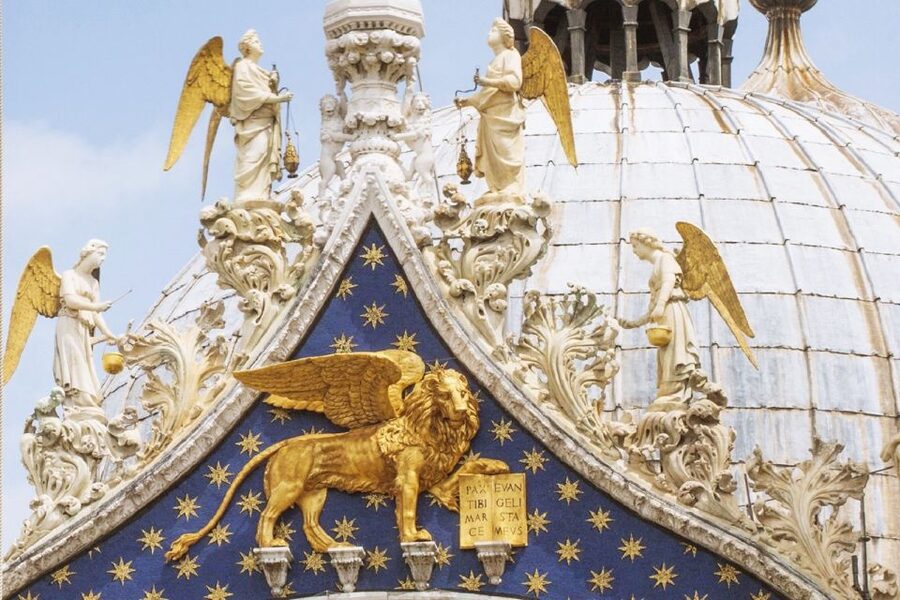 Venice: Guided Golden Basilica Tour - The first-floor basilica visit
