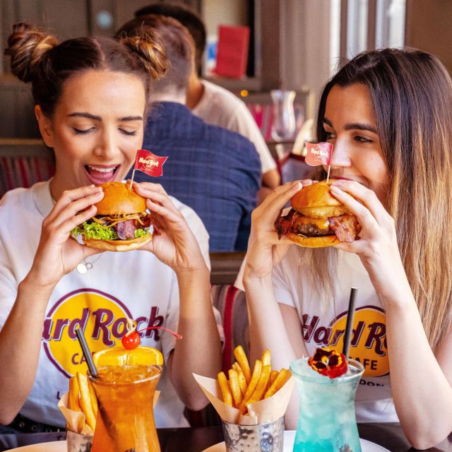 Venice: Hard Rock Cafe with Set Menu for Lunch or Dinner - The Rock Shop on Rialto Bridge