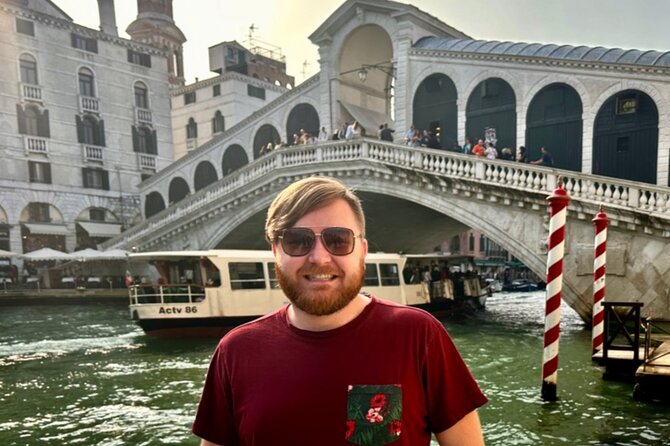 Venice in A Day: St Mark's Basilica, Doge's Palace & Gondola Ride - The 90-minute lunch break
