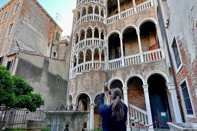 Venice in A Day: St Mark's Basilica, Doge's Palace & Gondola Ride - Group size, pace, and practical comfort
