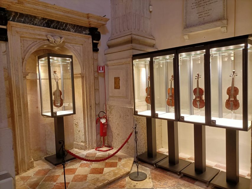 Venice: Interpreti Veneziani Concert at Church of San Vidal - The appeal of hearing Vivaldi in Venice