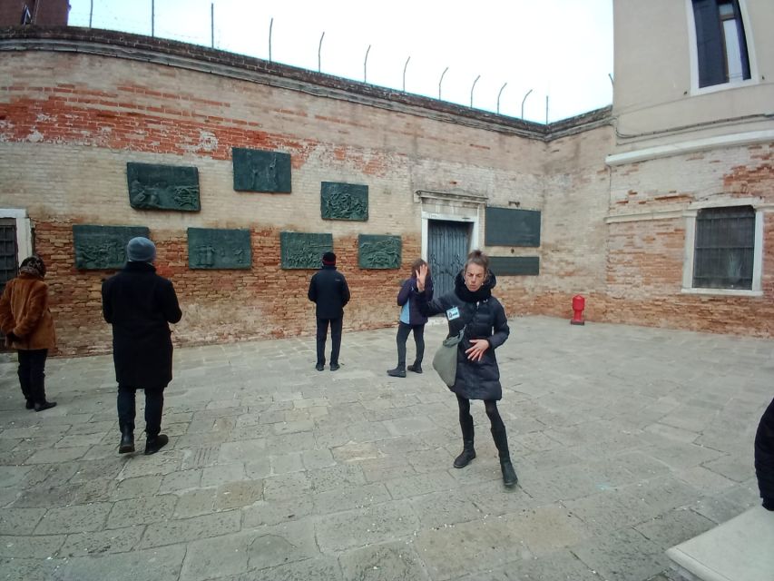 Venice: Jewish Ghetto Walking Tour with Synagogue Visits - How much value do you get for $105?