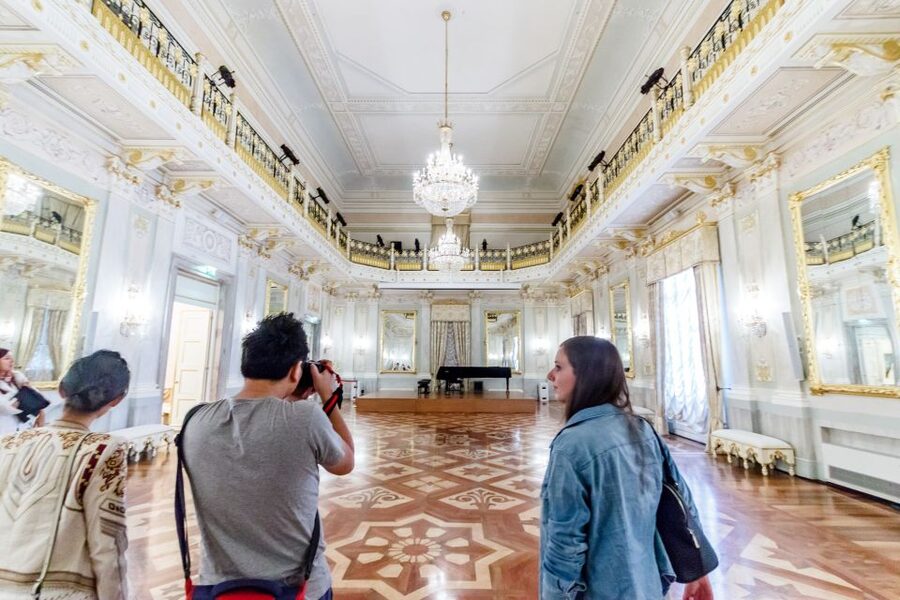 Venice: La Fenice Opera House Entry Ticket with Audio Guide - Who will enjoy La Fenice most?
