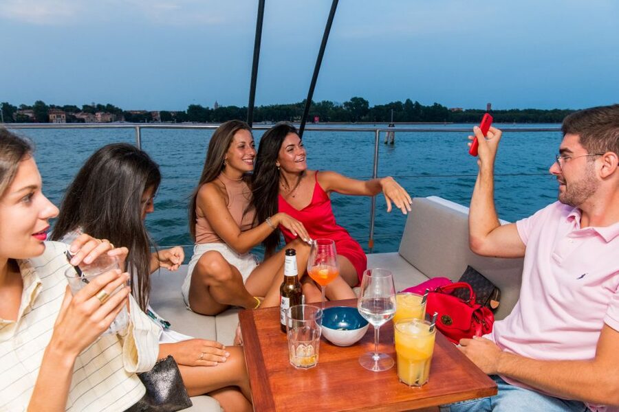 Venice: Lagoon Catamaran Cruise with Music and Drinks - What the $47 price really buys you