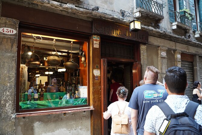 Venice Like a Local: Food, Wine & Spritz Tour with Traghetto Ride - Four wines, one spritz, and a sweet finish