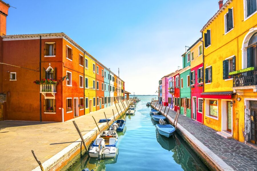 Venice: Murano and Burano Half-Day Lagoon Trip - Burano: painted houses and the best free time