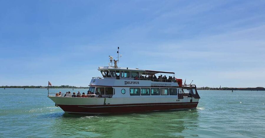 Venice: Murano & Burano Panoramic Boat Tour w/ Glassblowing - What this half-day outing actually delivers