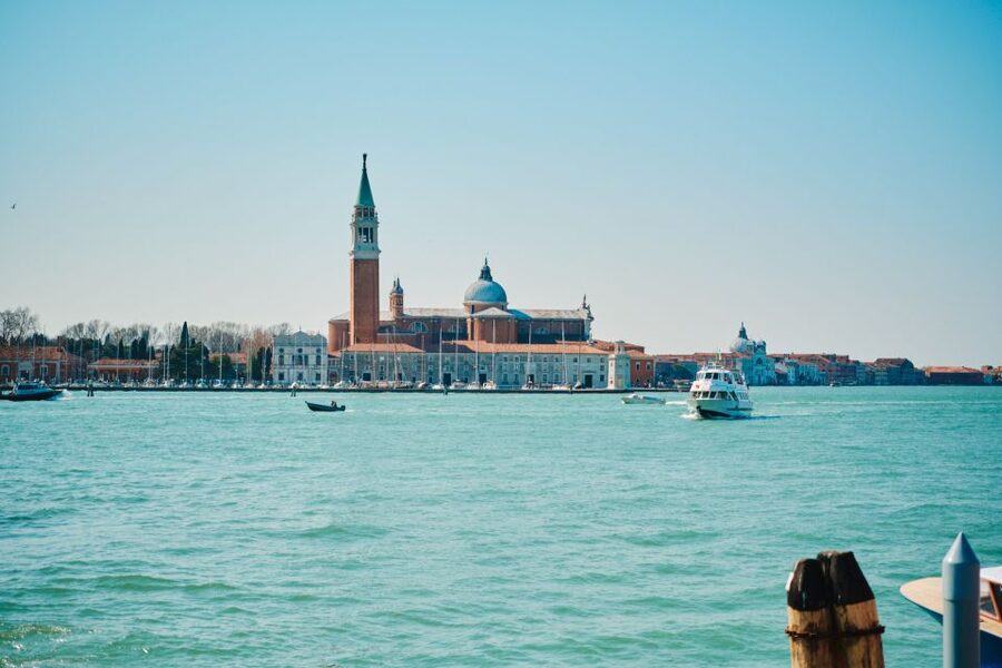 Venice: Murano & Burano Panoramic Boat Tour w/ Glassblowing - Price, value, and what you are paying for