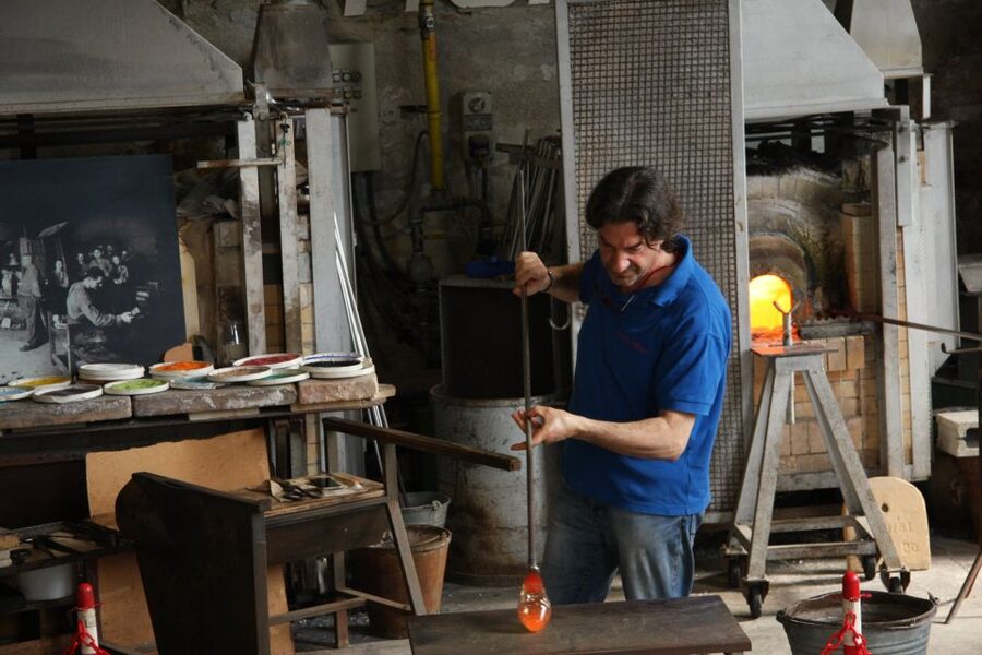 Venice: Murano, Burano, Torcello, and Glass Factory Tour - The five things to know before you book