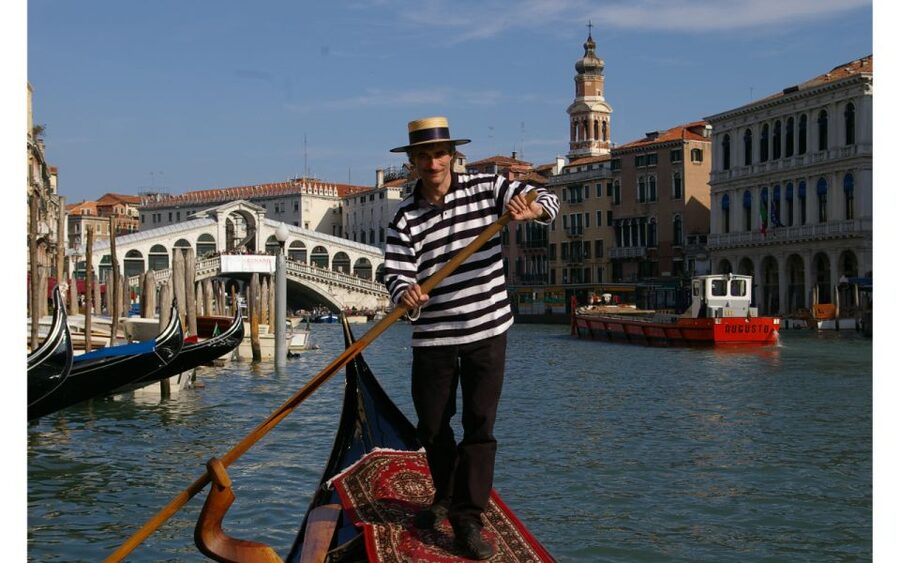 Venice: Mysterious Tales of Ghosts and Murders - Starting in Campo San Bartolomio