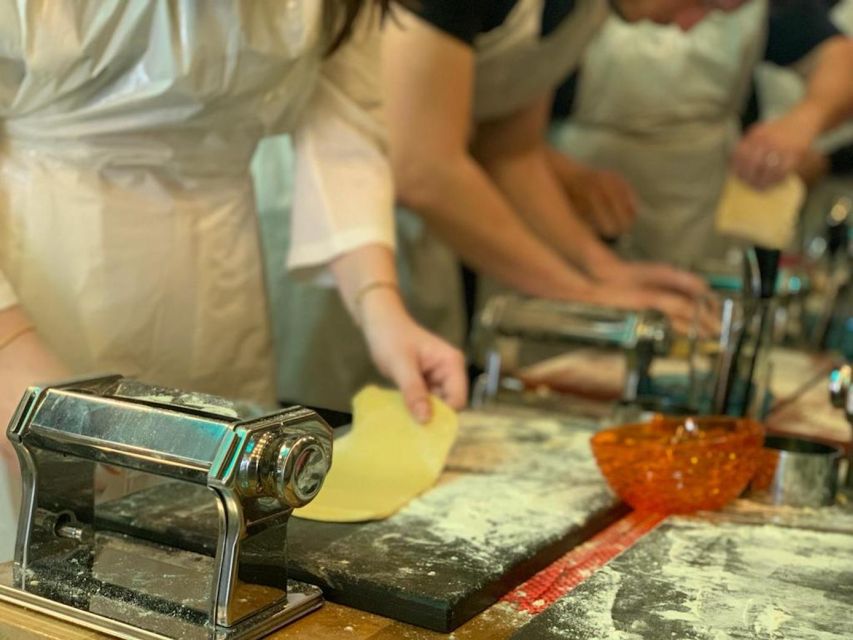 Venice: Pasta and Tiramisu Cooking Class with Wine - Folding ravioli and learning the small tricks
