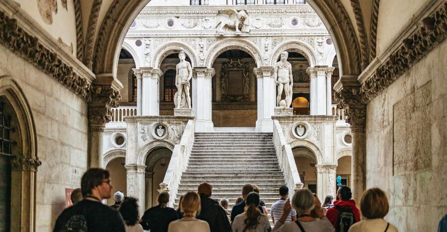 Venice: Private Entry Doge Palace & St. Mark Terraces Tour - Why the early start changes Doge’s Palace