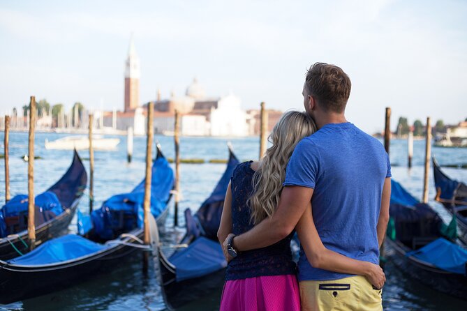 Venice Private Gondola Ride: Explore Hidden Canals and Sights - The 30-minute route: Carmelite façades and quieter waterways