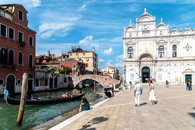 Venice Private Gondola Ride: Explore Hidden Canals and Sights - The 90-minute route: Rialto, Ca’ d’Oro, and market life
