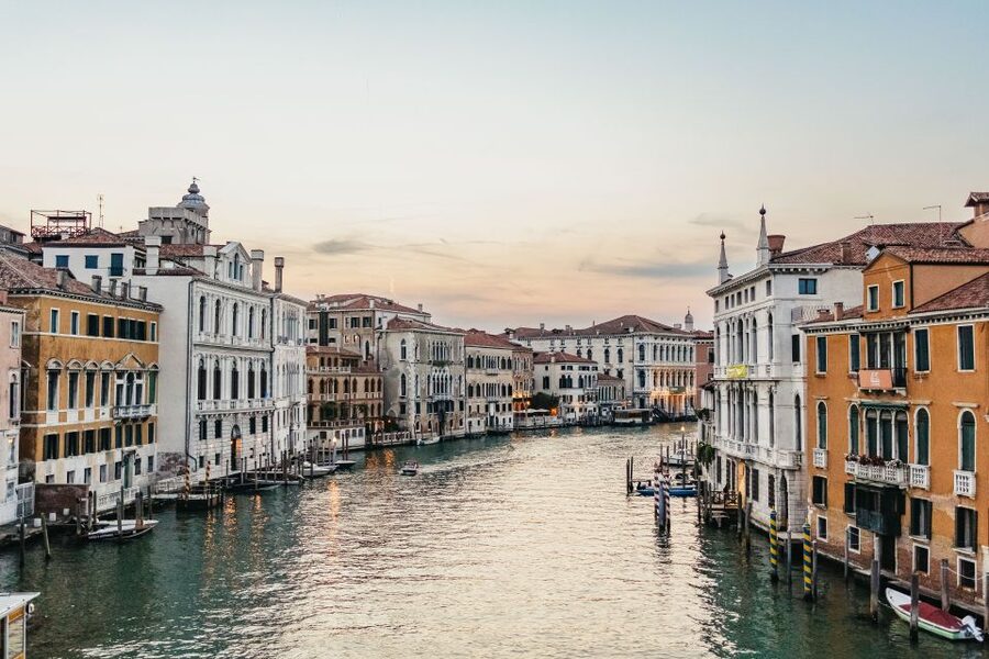 Venice: Private Tour with a Local Guide - Starting at your accommodation