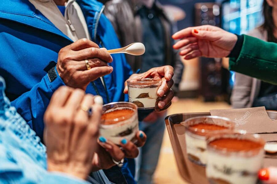 Venice: Rialto Market Food and Wine Lunchtime Tour - Key points to know before booking