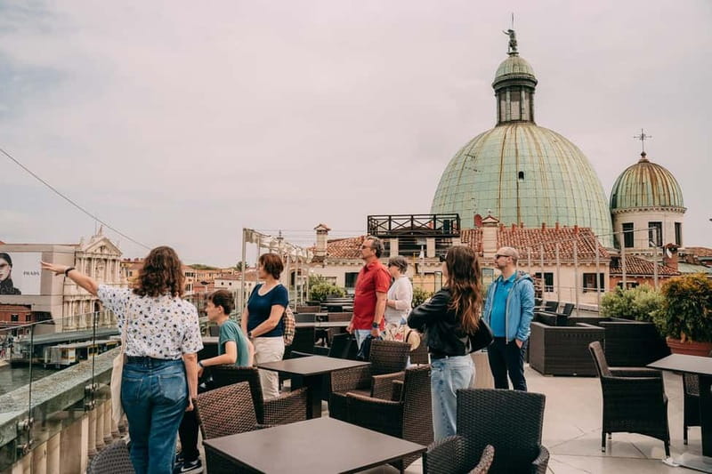 Venice: Rooftop Terraces Tour with Prosecco - The 15-Minute Walk Through Quieter Streets