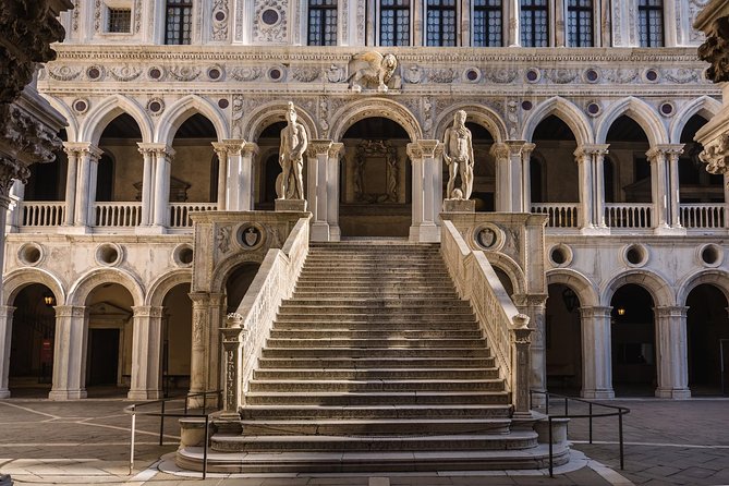 Venice's Best: Basilica, Doge's Palace, Gondola & History Gallery - Finding the meeting point near St. Mark’s Square