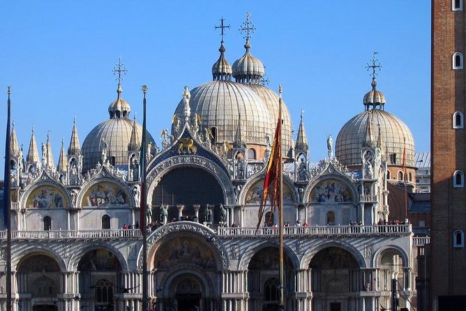 Venice's Best: Basilica, Doge's Palace, Gondola & History Gallery - Guide quality and the audio equipment