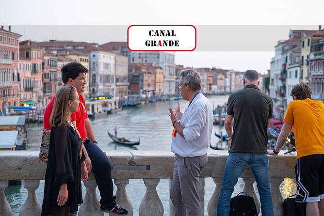 Venice: San Marco to Rialto Walking Tour & Spritz Like a Local - Campo Santa Maria Formosa and Venice’s large public squares