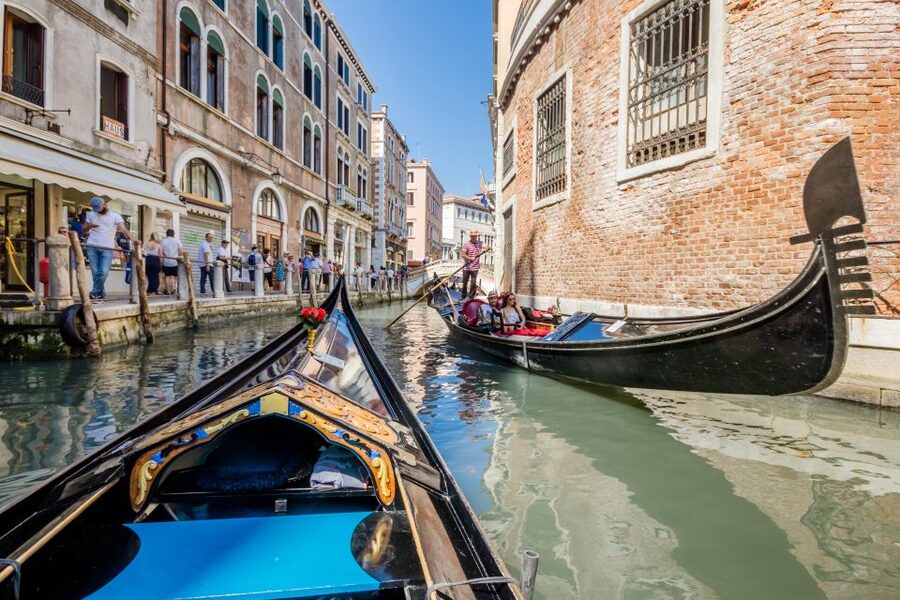 Venice: Shared Gondola Ride Across the Grand Canal - Boarding a shared gondola