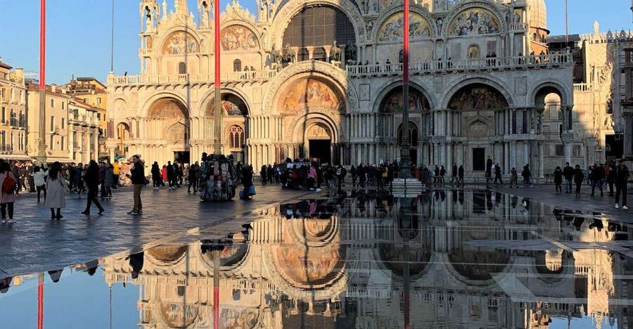 Venice: St. Mark's Basilica Skip-the-Line Entry & Audioguide - Meeting at the Clock Tower without confusion