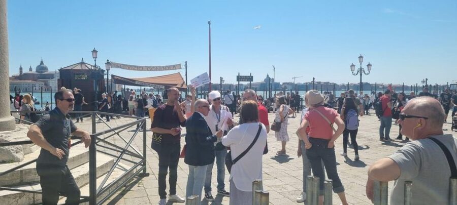 Venice: St. Mark's Basilica Ticket with Audio Guide - Skipping the long line at St. Mark’s Basilica