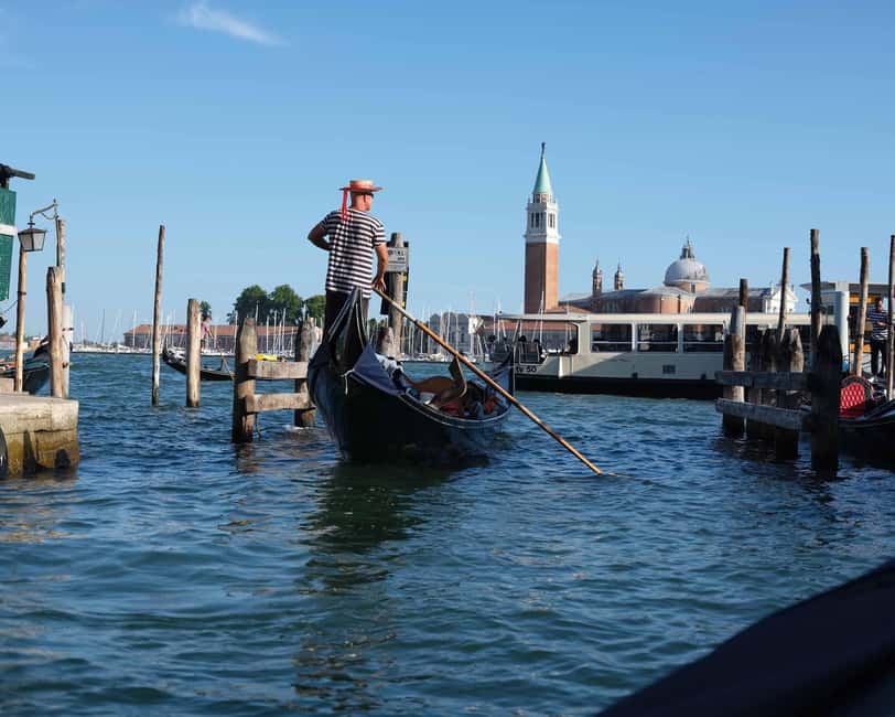 Venice: St. Mark’s Classic Walking Tour & Bell Tower Entry - Guides, audio, and language considerations