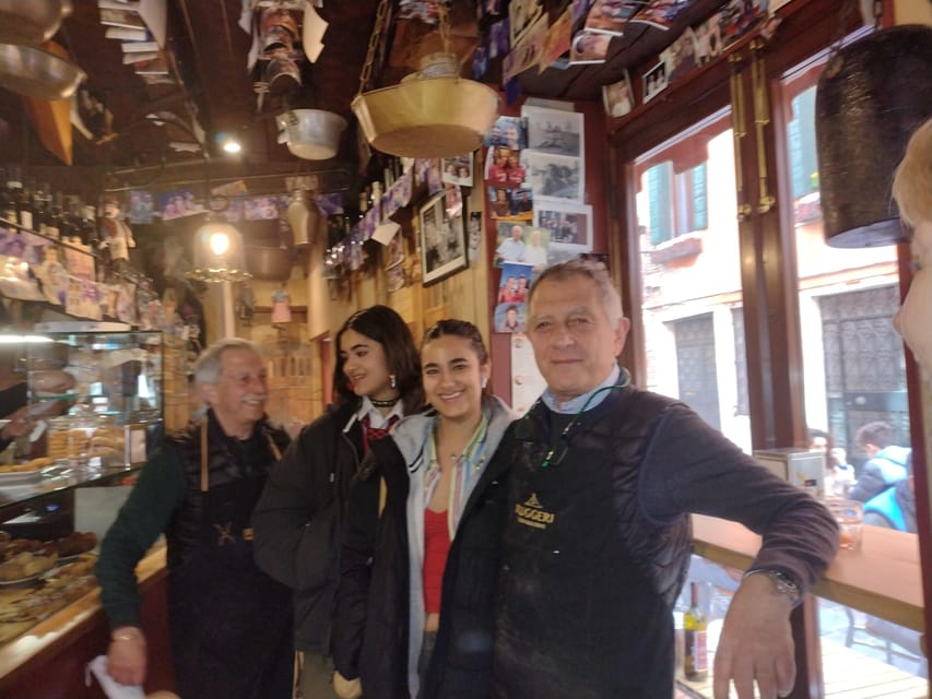 Venice: Sunset Walking Tour with Food and Wine Tastings - Why the food matters in Venice