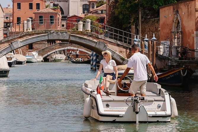 Venice: The Hidden Canals on an Electric Boat - The guide’s role: excellent at times, lighter at others