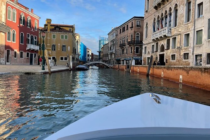 Venice: The Hidden Canals on an Electric Boat - Small touches that add value