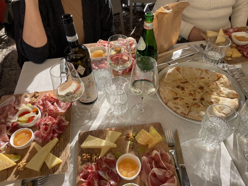 Verona: City Walking Tour with Cable Car & Wine Aperitif - Starting beneath the Arena in Piazza Bra