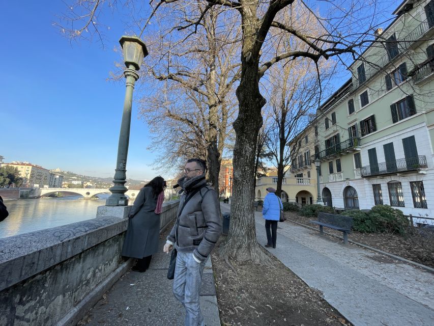 Verona: City Walking Tour with Cable Car & Wine Aperitif - Romeo, Juliet, and the medieval heart