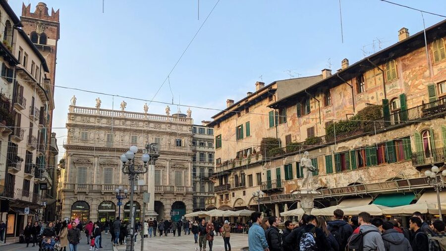 Verona Full-Day Tour from Lake Garda - First look at the Roman Arena