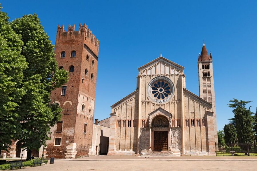 Verona: Hop-on Hop-off Tour 24 or 48-Hour Ticket - Making a 24-hour ticket pay off