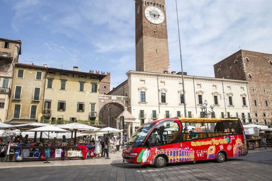 Verona: Hop-on Hop-off Tour 24 or 48-Hour Ticket - Timing, crowds, and comfort