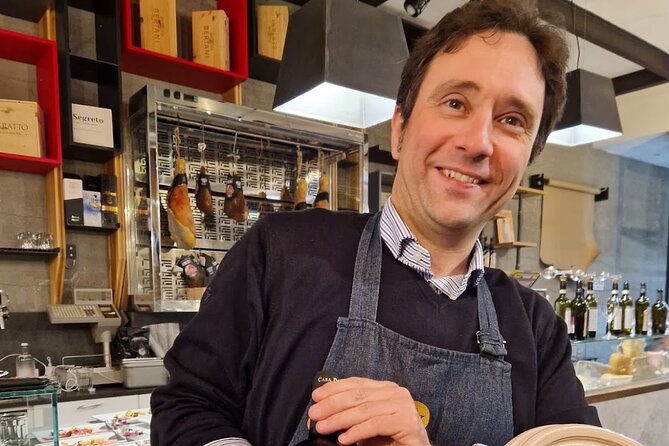 Verona: Pasta and Tiramisu Cooking Class With Free Flowing Wine - Making pasta dough from the beginning