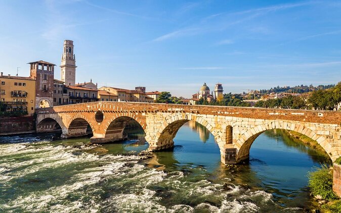 Verona walking tour:food, wine, legends, lunch/dinner & cable car - Starting in Piazza Bra with pastry in hand