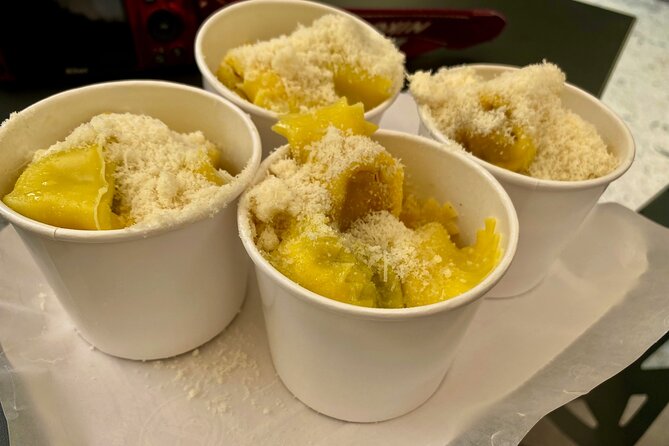 Verona walking tour:food, wine, legends, lunch/dinner & cable car - Juliet’s House and the limits of the famous balcony