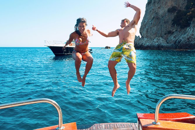Very Small Group Capri Boat Excursion with Transfer from Positano - White Grotta and the Natural Arch