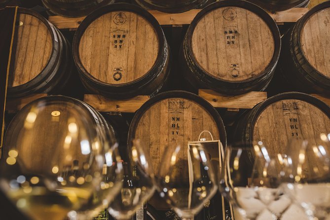 Visit Best Wineries in Tuscany - Wine Tasting & Tour - Arriving at Tenuta Torciano near San Gimignano