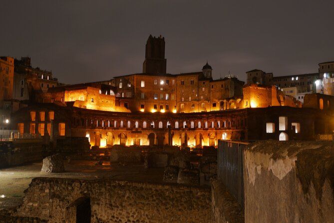 Walk the magic of Rome at night - The Pantheon: A Short Stop With Big Impact
