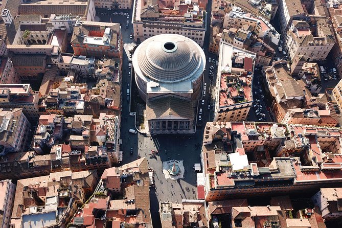 Walking Guided Tour and Rome's Iconic Temple Pantheon Entrance - Piazza Navona and the first ten minutes